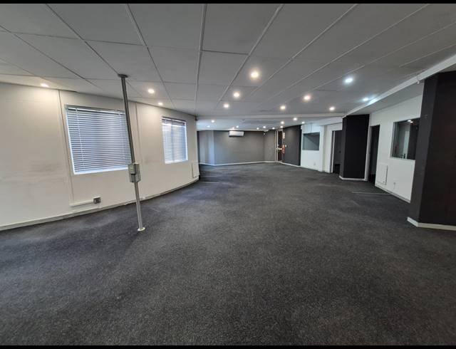 207M² OFFICE TO LET IN RIVONIA